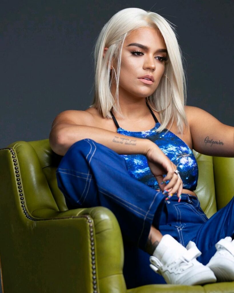 Tras Su Escandaloso Paso Por El Latin Billboard 2019 Karol G Comparte