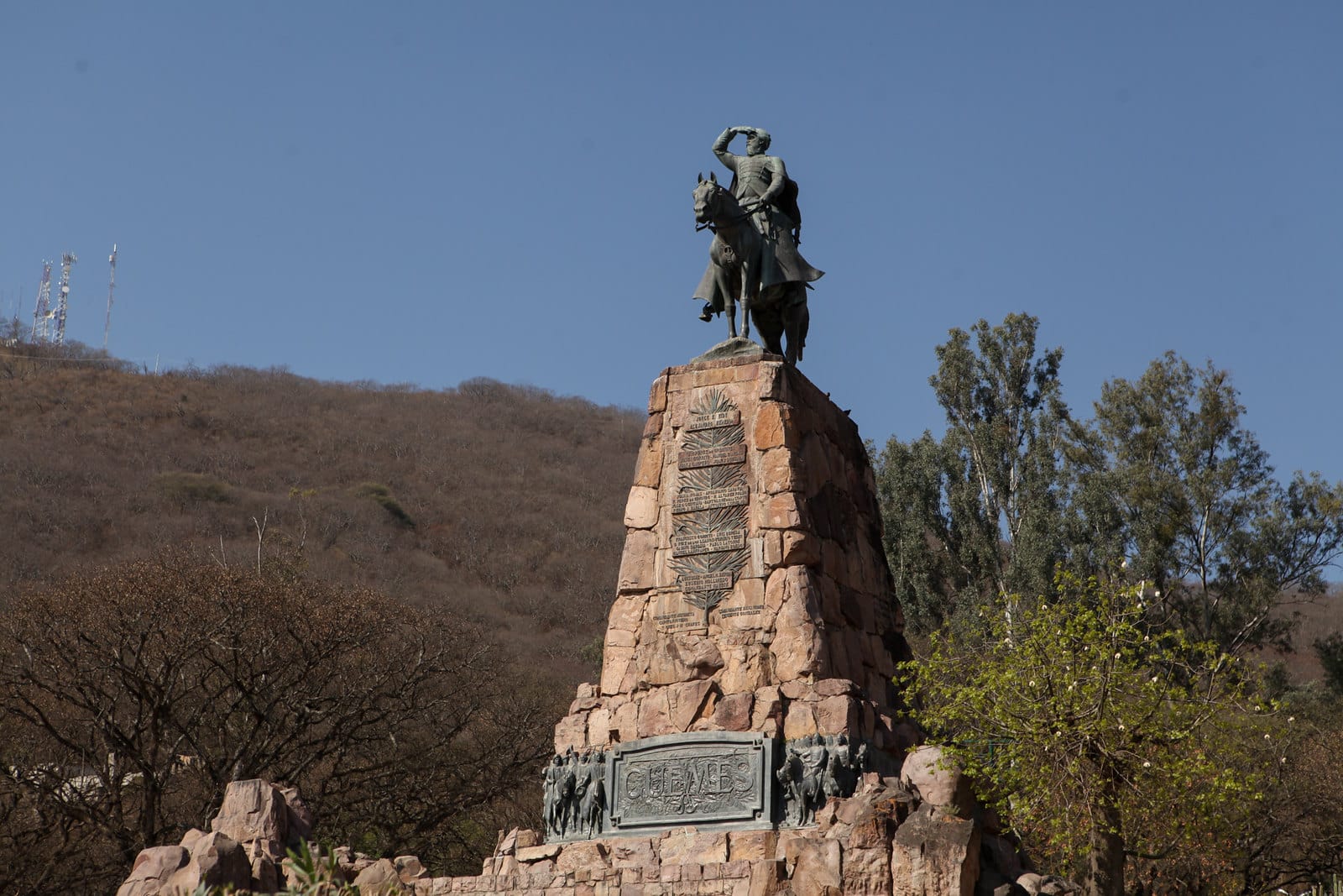 Monumento a Güemes
