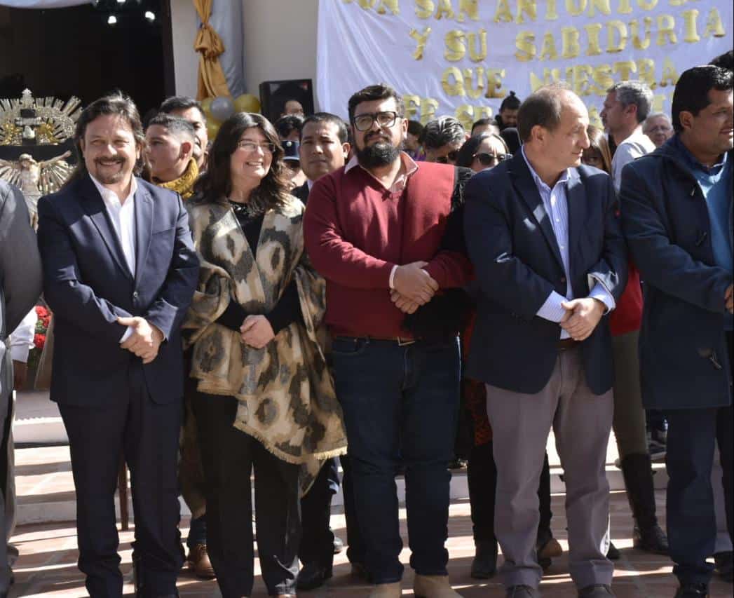 Sáenz presente en la fiesta patronal de La Viña - Fuente: Municipalidad de Salta.