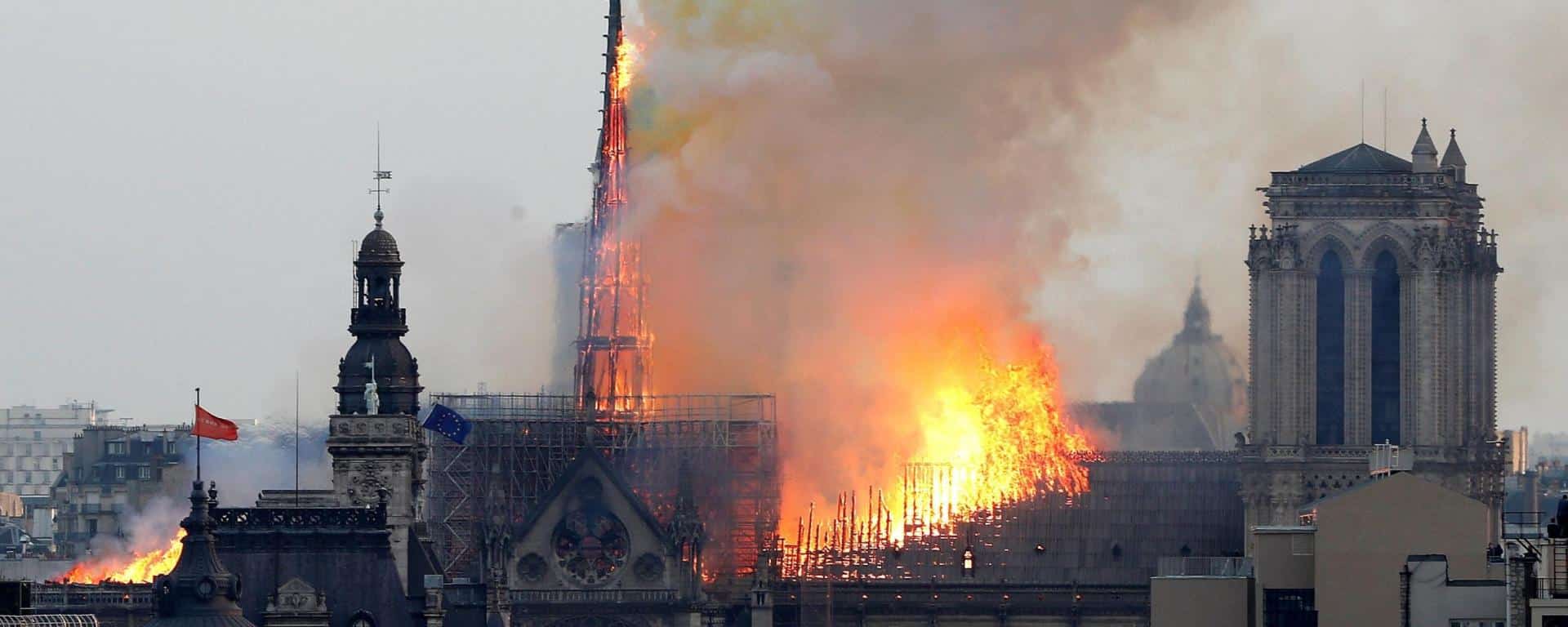 Francia: investigadores descartan la posibilidad de crimen en el incendio de Notre Dame - Fuente: El Intransigente.