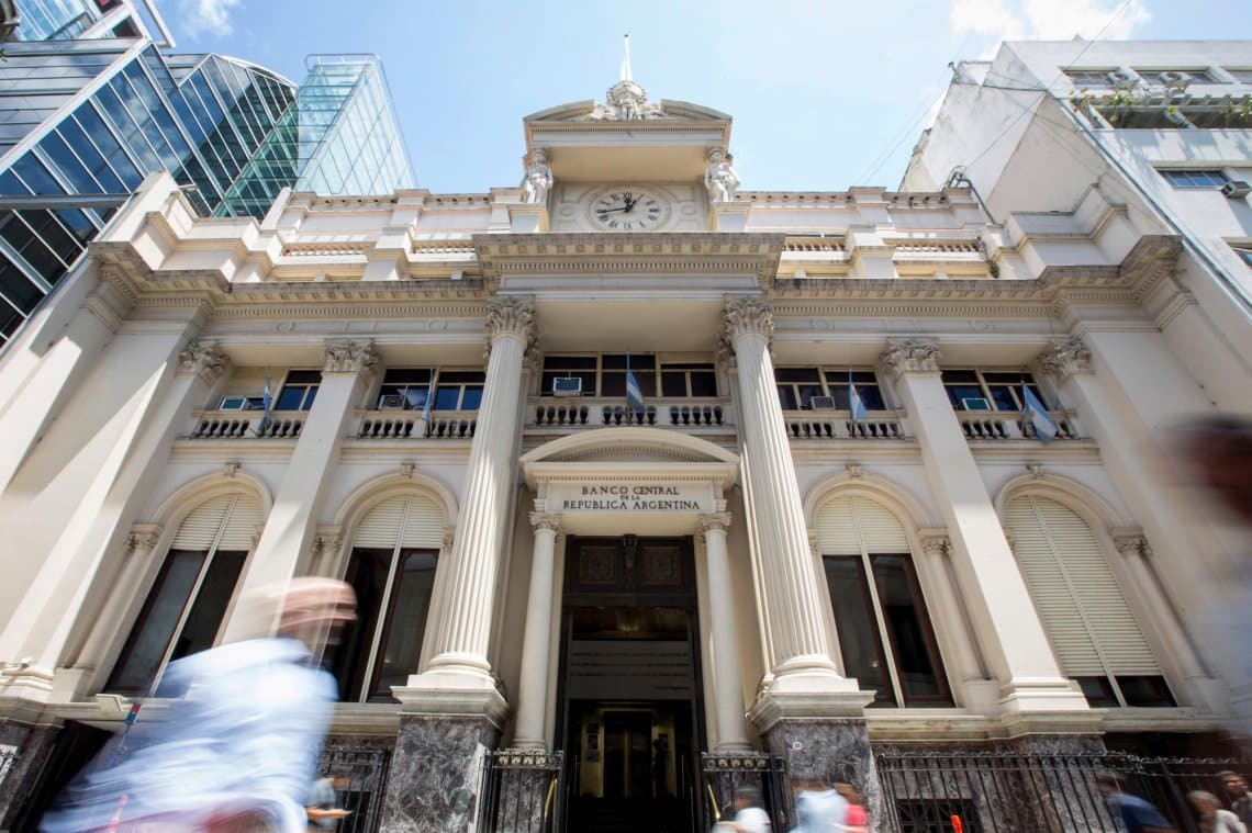 Banco Central dispone nuevo funcionamiento de las entidades bancarias.