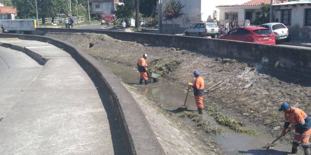 Limpieza de canal - Foto: municipalidadsalta.gob.ar