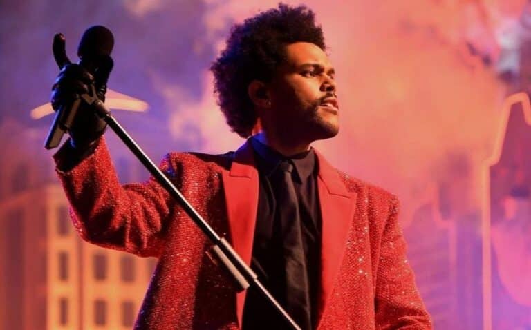 The Weeknd sorprende en el Super Bowl con su concierto de medio tiempo