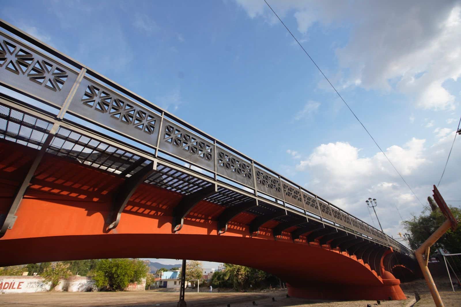 Puente Vélez Sarsfield