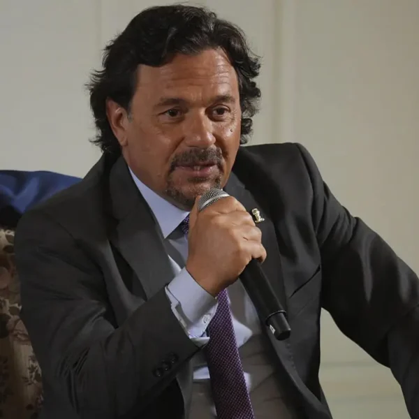 Gustavo Sáenz